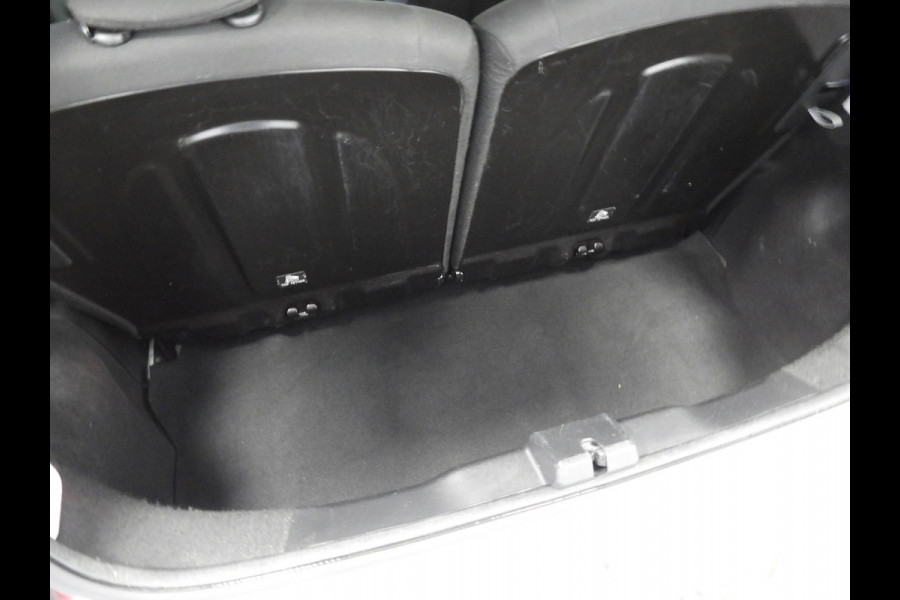 Peugeot 108 1.0 e-VTi Dynamic Techno NAVI-APP/CAMERA/AIRCO/BLUETOOTH!