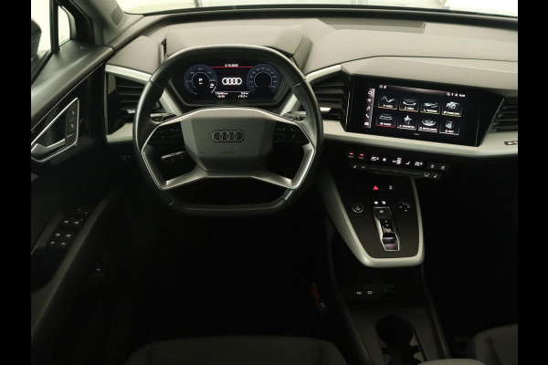 Audi Q4 e-tron 40 Launch edition 77 kWh | Warmtepomp | Stoelverwarming | Adaptive cruise | Keyless | Carplay | 19'' | Camera | Climate control