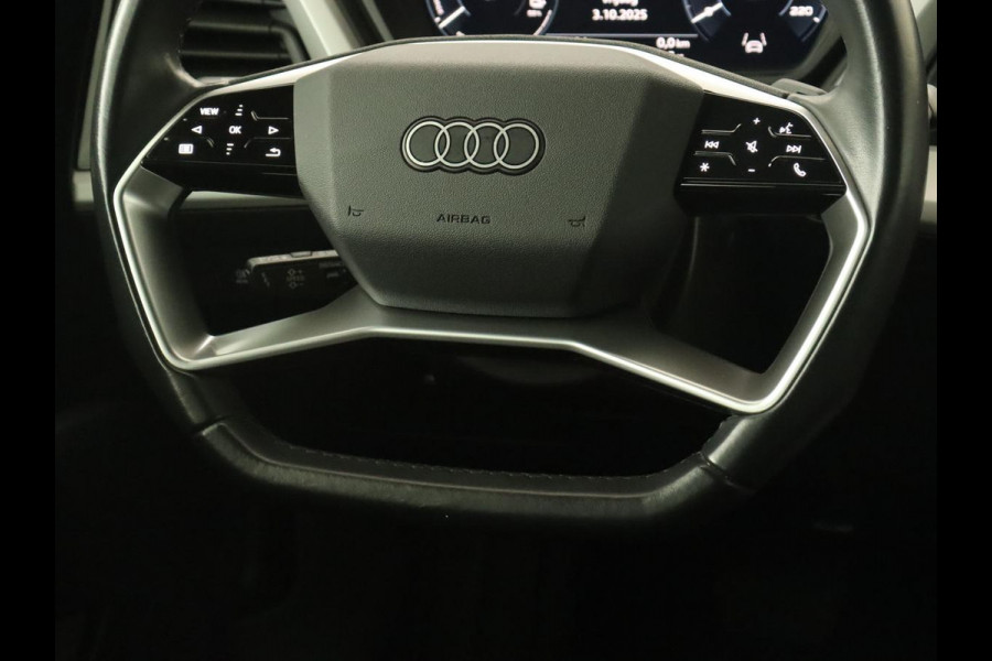 Audi Q4 e-tron 40 Launch edition 77 kWh | Warmtepomp | Stoelverwarming | Adaptive cruise | Keyless | Carplay | 19'' | Camera | Climate control