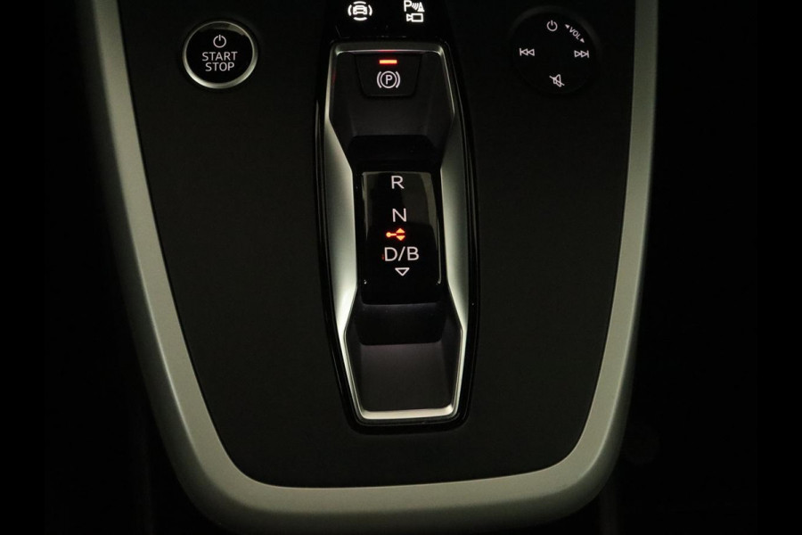 Audi Q4 e-tron 40 Launch edition 77 kWh | Warmtepomp | Stoelverwarming | Adaptive cruise | Keyless | Carplay | 19'' | Camera | Climate control