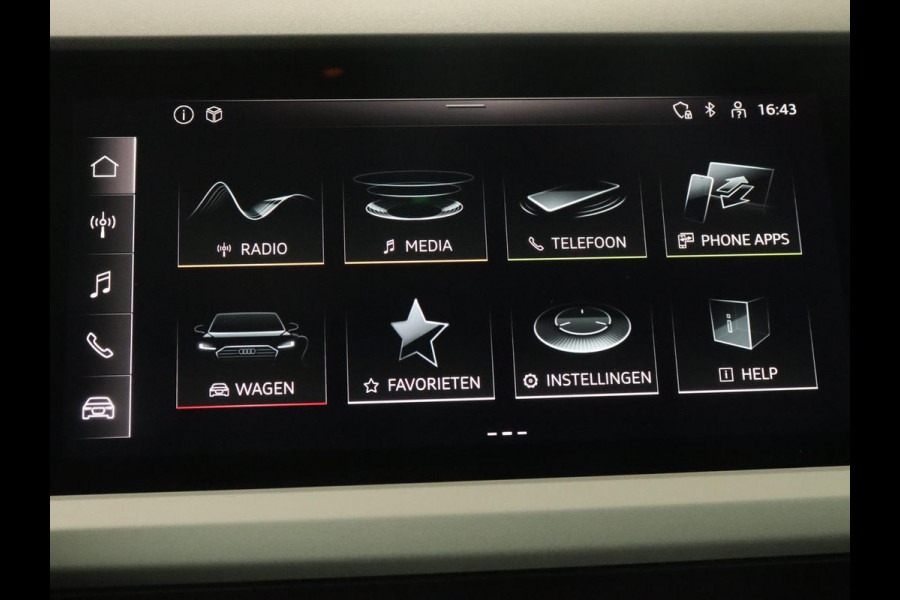 Audi Q4 e-tron 40 Launch edition 77 kWh | Warmtepomp | Stoelverwarming | Adaptive cruise | Keyless | Carplay | 19'' | Camera | Climate control