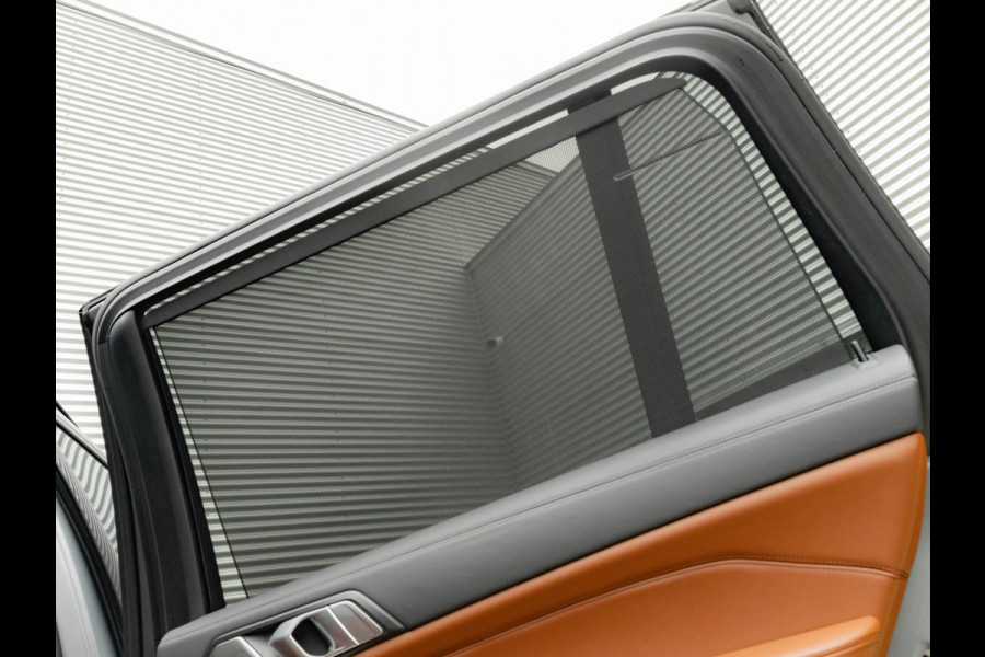 BMW X7 M60i xDrive - 6-Zits - Bowers & Wilkins - Full-Option