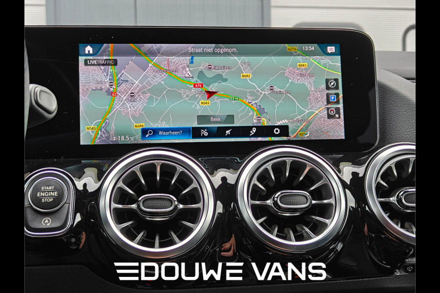 Mercedes-Benz GLA 250 4MATIC Panorama AMG Line DAB Unieke Auto! / officieel Mercedes-Benz garantie t/m 03-05-2026