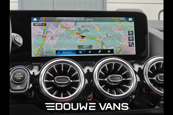 Mercedes-Benz GLA 250 4MATIC Panorama AMG Line DAB Unieke Auto! / officieel Mercedes-Benz garantie t/m 03-05-2026