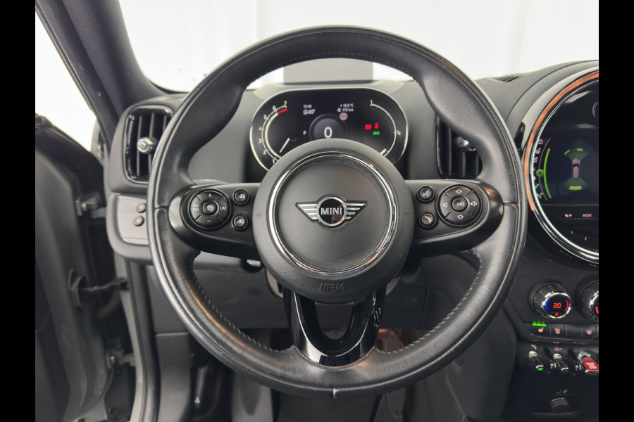 MINI Countryman 1.5 Cooper Boardwalk Edition (INCL-BTW) Aut. *PANO | HEAD-UP | ADAPTIVE-CRUISE | LUXURY-LEATHER | FULL-LED | HARMAN/KARDON | CAMERA | KEYLESS | HEATED-SPORTSEATS | AMBIENT-LIGHT | DAB+ | NAVI-FULLMAP | ECC | PDC | DIGI-C