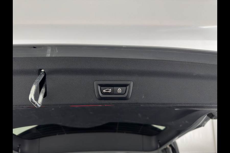 MINI Countryman 1.5 Cooper Boardwalk Edition (INCL-BTW) Aut. *PANO | HEAD-UP | ADAPTIVE-CRUISE | LUXURY-LEATHER | FULL-LED | HARMAN/KARDON | CAMERA | KEYLESS | HEATED-SPORTSEATS | AMBIENT-LIGHT | DAB+ | NAVI-FULLMAP | ECC | PDC | DIGI-C