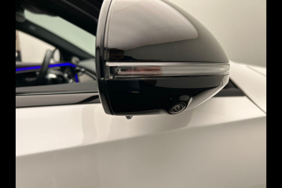 Mercedes-Benz E-Klasse Estate 300 e AMG Line * 3x 3D Display* Pano dak 360 Head up
