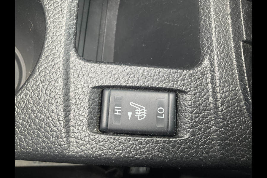 Nissan QASHQAI 1.2 Tekna Navi Cam Bull/Side Bars Trekhaak Uitstraling