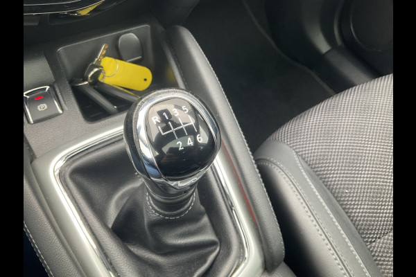 Nissan QASHQAI 1.2 Tekna Navi Cam Bull/Side Bars Trekhaak Uitstraling
