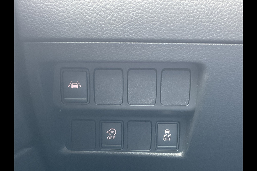 Nissan QASHQAI 1.2 Tekna Navi Cam Bull/Side Bars Trekhaak Uitstraling