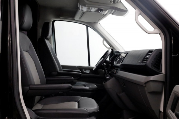 Volkswagen Crafter 35 2.0 TDI 140pk L3H3 (L2H2) Comfortline Camera/230V/Draaistoelen 11-2020
