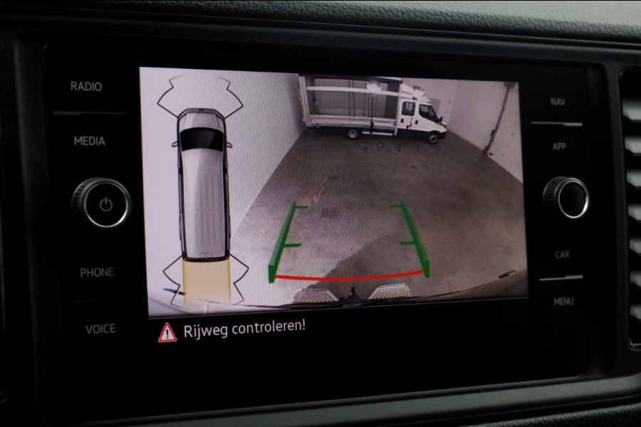 Volkswagen Crafter 35 2.0 TDI 140pk L3H3 (L2H2) Comfortline Camera/230V/Draaistoelen 11-2020