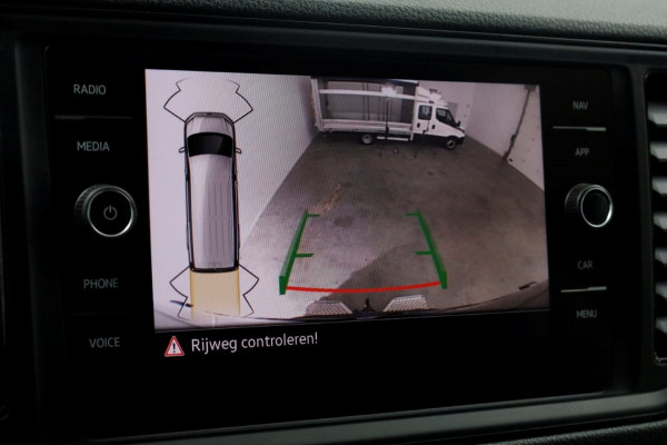 Volkswagen Crafter 35 2.0 TDI 140pk L3H3 (L2H2) Comfortline Camera/230V/Draaistoelen 11-2020