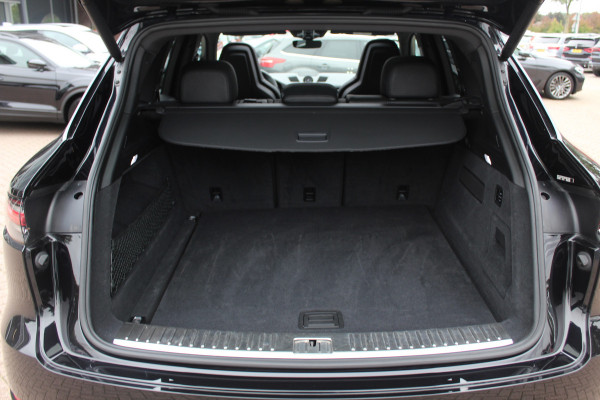 Porsche Cayenne 2.9 S 76.749 km! / Panoramadak / Camera / Luchtvering / 22'' / Nachtzicht / Sportdesign / Memory seats / Stoelventilatie 4x / Stoelverwarming 4x