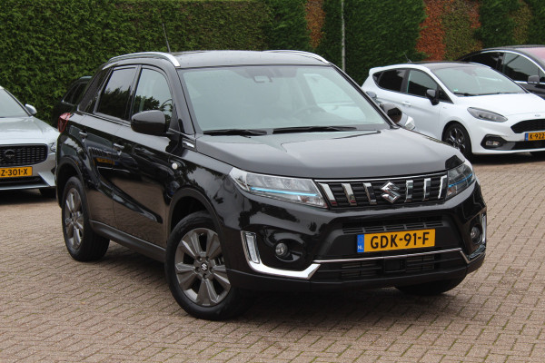 Suzuki Vitara 1.4 Boosterjet Select Smart Hybrid / Trekhaak / Camera / Navigatie / 17'' / DAB / Stoelverwarming / Getint glas / Cruise Control