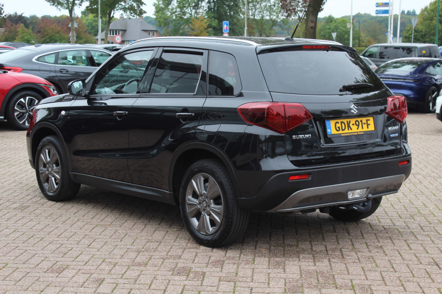 Suzuki Vitara 1.4 Boosterjet Select Smart Hybrid / Trekhaak / Camera / Navigatie / 17'' / DAB / Stoelverwarming / Getint glas / Cruise Control