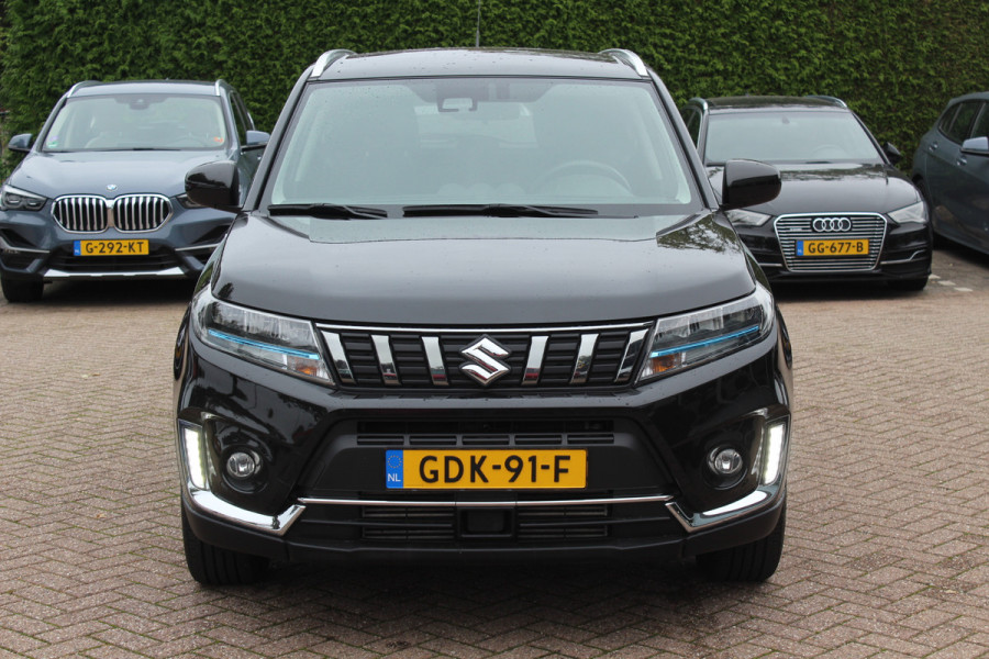 Suzuki Vitara 1.4 Boosterjet Select Smart Hybrid / Trekhaak / Camera / Navigatie / 17'' / DAB / Stoelverwarming / Getint glas / Cruise Control