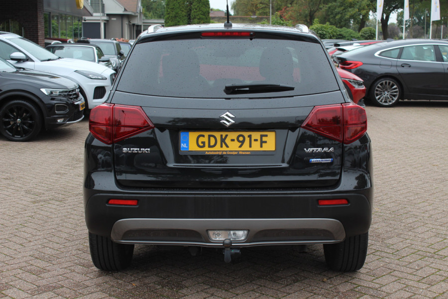 Suzuki Vitara 1.4 Boosterjet Select Smart Hybrid / Trekhaak / Camera / Navigatie / 17'' / DAB / Stoelverwarming / Getint glas / Cruise Control