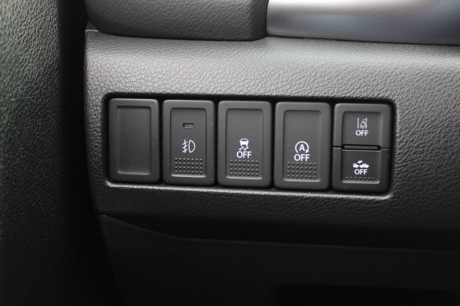 Suzuki Vitara 1.4 Boosterjet Select Smart Hybrid / Trekhaak / Camera / Navigatie / 17'' / DAB / Stoelverwarming / Getint glas / Cruise Control