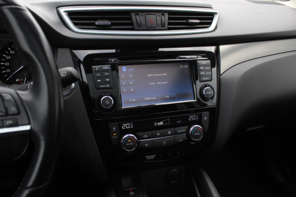 Nissan QASHQAI 1.3 DIG-T N-Connecta / Panoramadak / 360Camera / Navigatie / 17'' / Keyless / DAB / Cruise Control