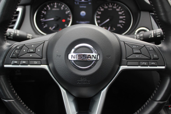 Nissan QASHQAI 1.3 DIG-T N-Connecta / Panoramadak / 360Camera / Navigatie / 17'' / Keyless / DAB / Cruise Control