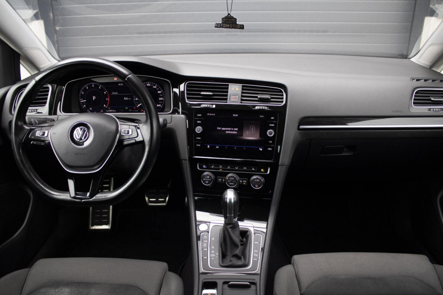 Volkswagen Golf 1.4 TSI Highl Busi | ACC | Camera | Stoel VW | Carplay