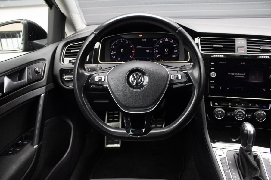 Volkswagen Golf 1.4 TSI Highl Busi | ACC | Camera | Stoel VW | Carplay