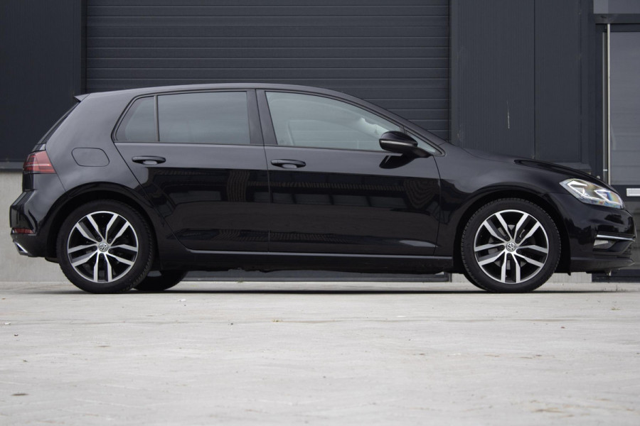 Volkswagen Golf 1.4 TSI Highl Busi | ACC | Camera | Stoel VW | Carplay