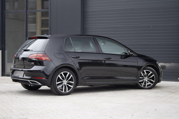 Volkswagen Golf 1.4 TSI Highl Busi | ACC | Camera | Stoel VW | Carplay