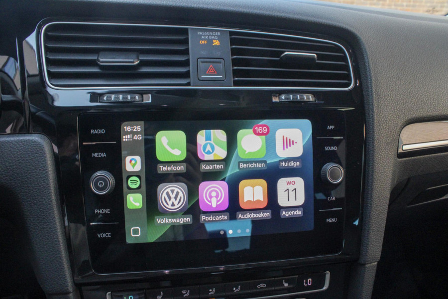 Volkswagen Golf 1.4 TSI Highl Busi | ACC | Camera | Stoel VW | Carplay