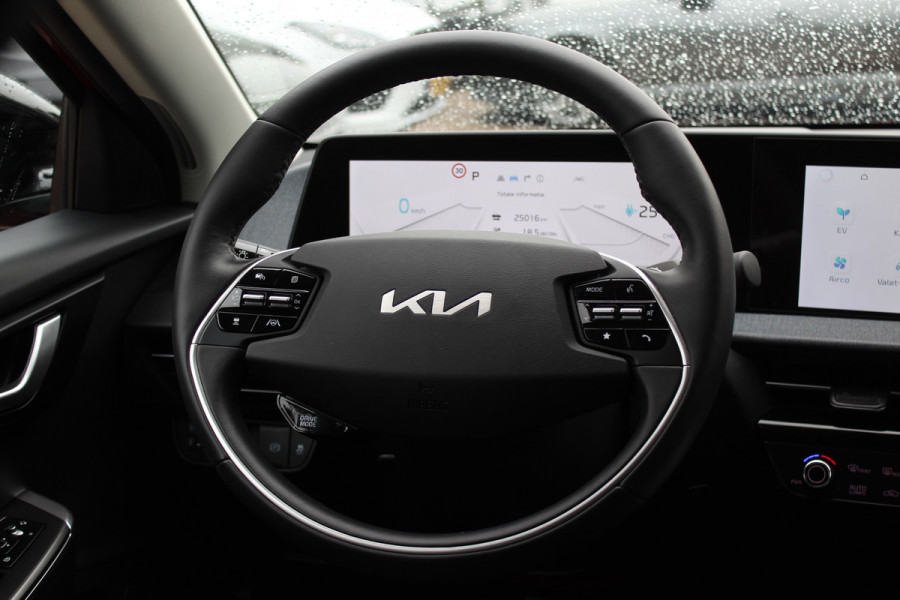 Kia Ev6 Air 58 kWh / SoH 95.9% / Camera / Navigatie / Keyless / 19'' / DAB  / Stuur+Stoelverwarming / Dodehoek / ACC