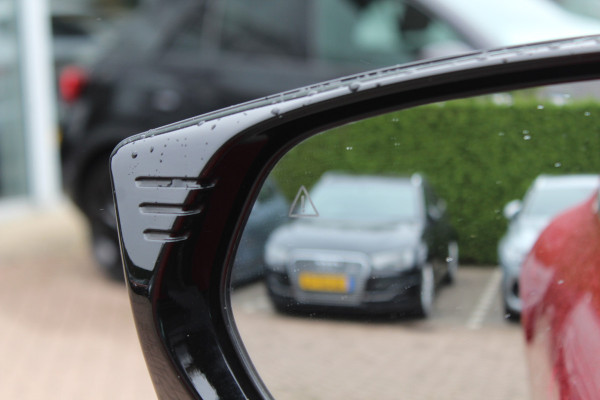 Kia Ev6 Air 58 kWh / SoH 95.9% / Camera / Navigatie / Keyless / 19'' / DAB  / Stuur+Stoelverwarming / Dodehoek / ACC