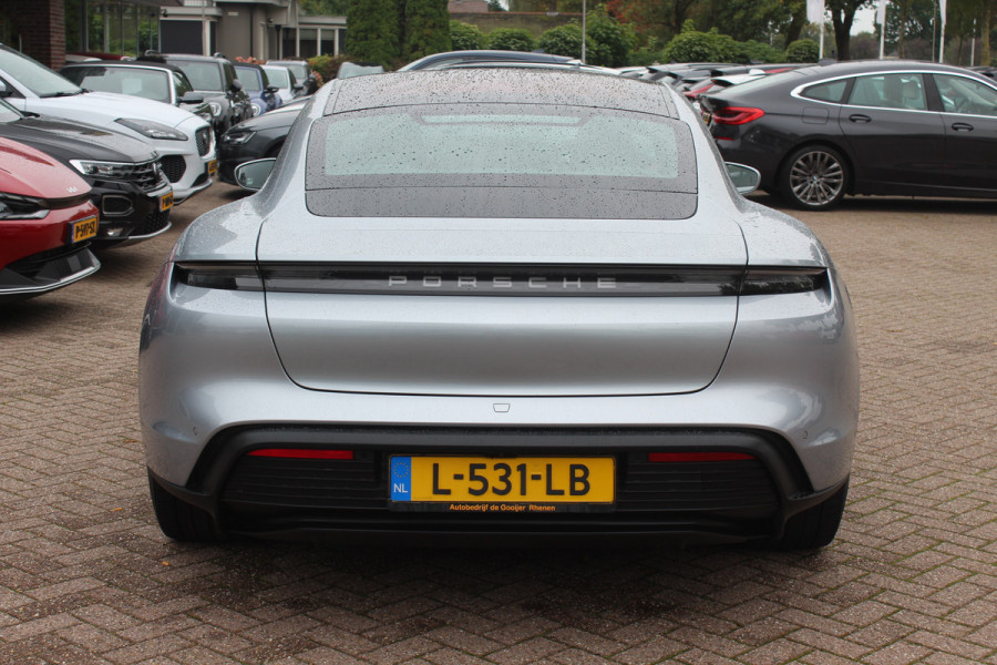 Porsche Taycan Performance 84 kWh / SoH 94.5% / Panoramadak / 360Camera / Adaptieve stoelen / Sportchrono / 20'' / Bose / Keyless / Dodehoek / Navigatie / Stoelverwarming / Cruise Control