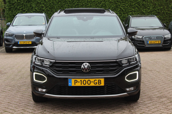 Volkswagen T-Roc 1.5 TSI Sport / Panoramadak / Camera / Virtual Cockpit / Keyless / 19'' / Apple CarPlay / DAB / ACC / Getint glas / Stoelverwarming