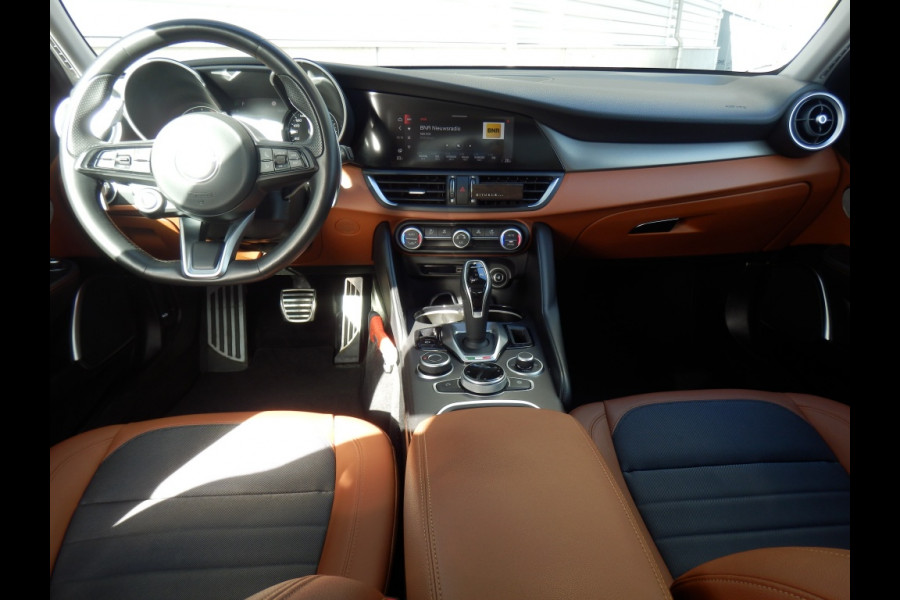 Alfa Romeo Giulia 2.2 Sprint I Automaat I 240 pk* I Schuif/kantel dak I Adp. crui