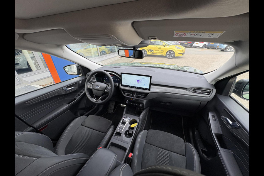 Ford Kuga 2.5 FHEV Active X Zuid |190pk | Driver Assistance Pack | Technology Pack | Winterpack | Panoramadak | All Weather Banden | Geen stekker nodig