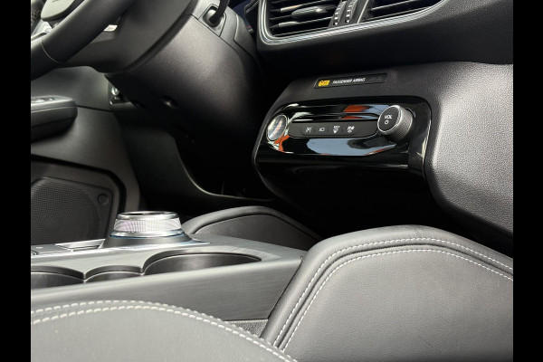 Ford Kuga 2.5 FHEV Active X Zuid |190pk | Driver Assistance Pack | Technology Pack | Winterpack | Panoramadak | All Weather Banden | Geen stekker nodig