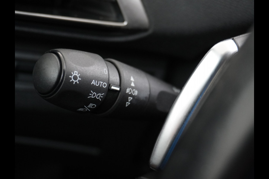Peugeot 3008 1.2T 131PK Automaat Leder Apple Carplay Android Auto Navi Ecc Cruise Control Pdc Wifi PureTech Led Lmv Privacy Glas Connected Apps 1e Eigenaar Origineel Nederlandse Auto