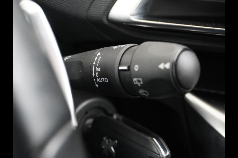 Peugeot 3008 1.2T 131PK Automaat Leder Apple Carplay Android Auto Navi Ecc Cruise Control Pdc Wifi PureTech Led Lmv Privacy Glas Connected Apps 1e Eigenaar Origineel Nederlandse Auto