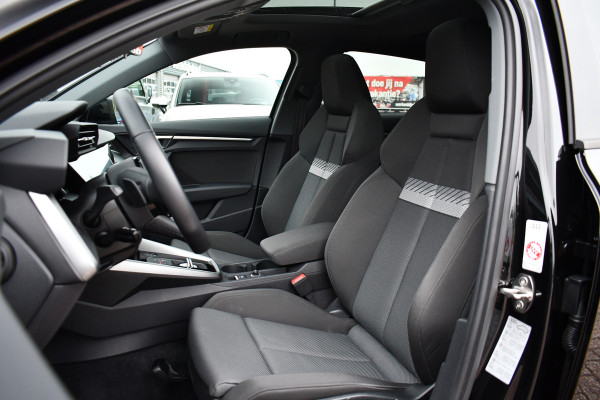 Audi A3 Sportback 40 TFSI e S-Line Pano ACC S-zetels 18inch