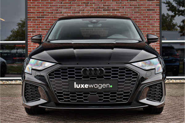 Audi A3 Sportback 40 TFSI e S-Line Pano ACC S-zetels 18inch