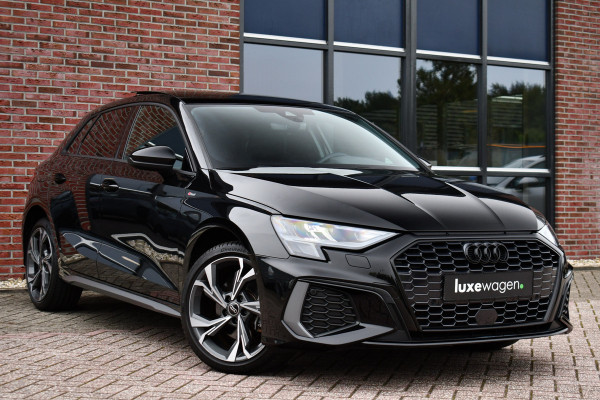 Audi A3 Sportback 40 TFSI e S-Line Pano ACC S-zetels 18inch