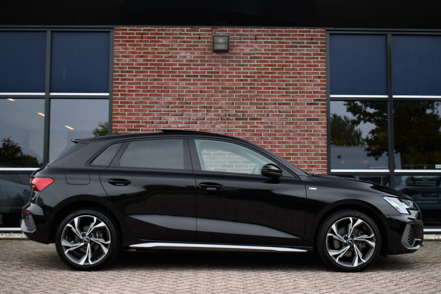 Audi A3 Sportback 40 TFSI e S-Line Pano ACC S-zetels 18inch