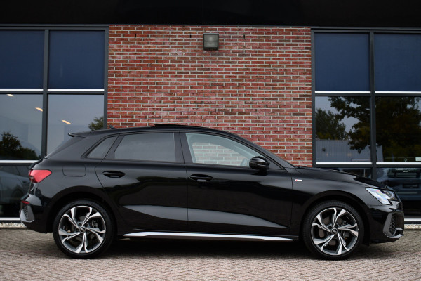 Audi A3 Sportback 40 TFSI e S-Line Pano ACC S-zetels 18inch