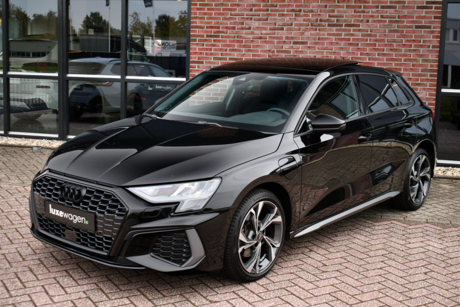 Audi A3 Sportback 40 TFSI e S-Line Pano ACC S-zetels 18inch