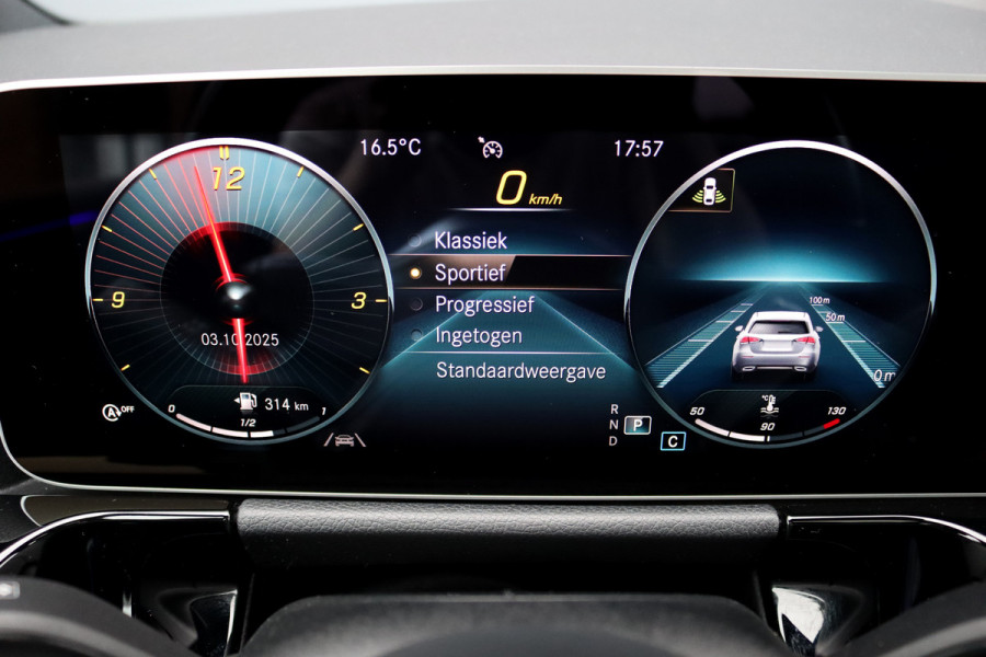 Mercedes-Benz B-Klasse 220 AMG Line Premium+ | Panoramadak | Augmented Reality | Advanced Sound System | Keyless Go | Cruise Control | Stoelverwarming | Dodehoekassistent | Nightpakket |