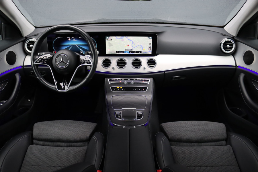 Mercedes-Benz E-Klasse 220 d Avantgarde | Distronic+ | Trekhaak | Camera | Rijassistentiepakket | High Perf. LED | Sfeerverlichting | Stoelverwarming |
