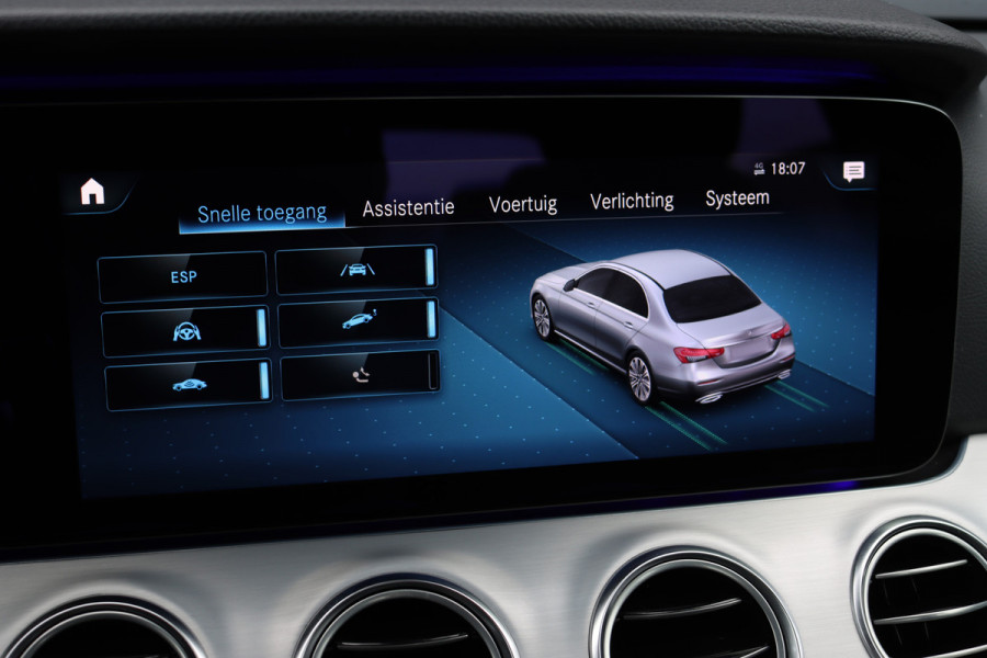 Mercedes-Benz E-Klasse 220 d Avantgarde | Distronic+ | Trekhaak | Camera | Rijassistentiepakket | High Perf. LED | Sfeerverlichting | Stoelverwarming |