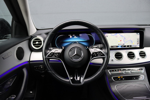 Mercedes-Benz E-Klasse 220 d Avantgarde | Distronic+ | Trekhaak | Camera | Rijassistentiepakket | High Perf. LED | Sfeerverlichting | Stoelverwarming |