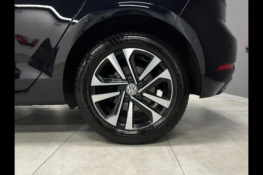 Volkswagen Golf 1.5 TSI Highline IQ | Lane | Camera | ACC |